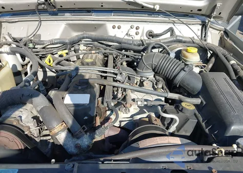 2000 Jeep Cherokee Classic из США, поврежденный, VIN 1J4FF58SXYL267033